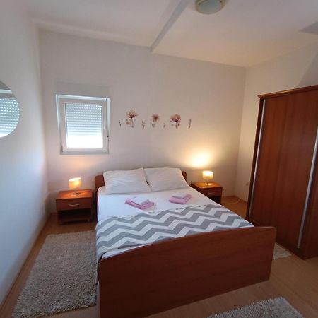 Apartman Lea Sukošan Dış mekan fotoğraf